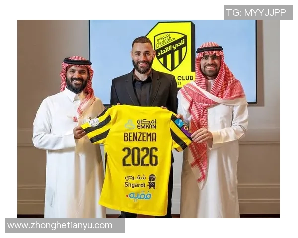 足球明星私生活揭秘吃喝嫖赌背后的光鲜与黑暗交织